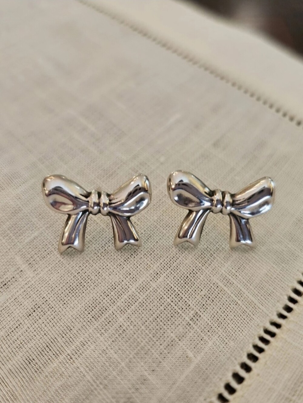 Vintage 925 Sterling Silver Bow Stud Earrings Dainty Ribbon Tie Post Pierced